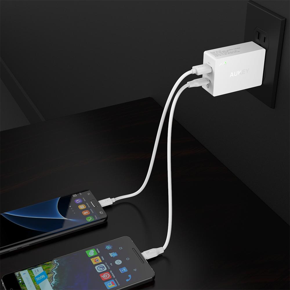 AUKEY PA-Y2 27W Dual-Port-Ladegerät mit QC 3.0 USB-C